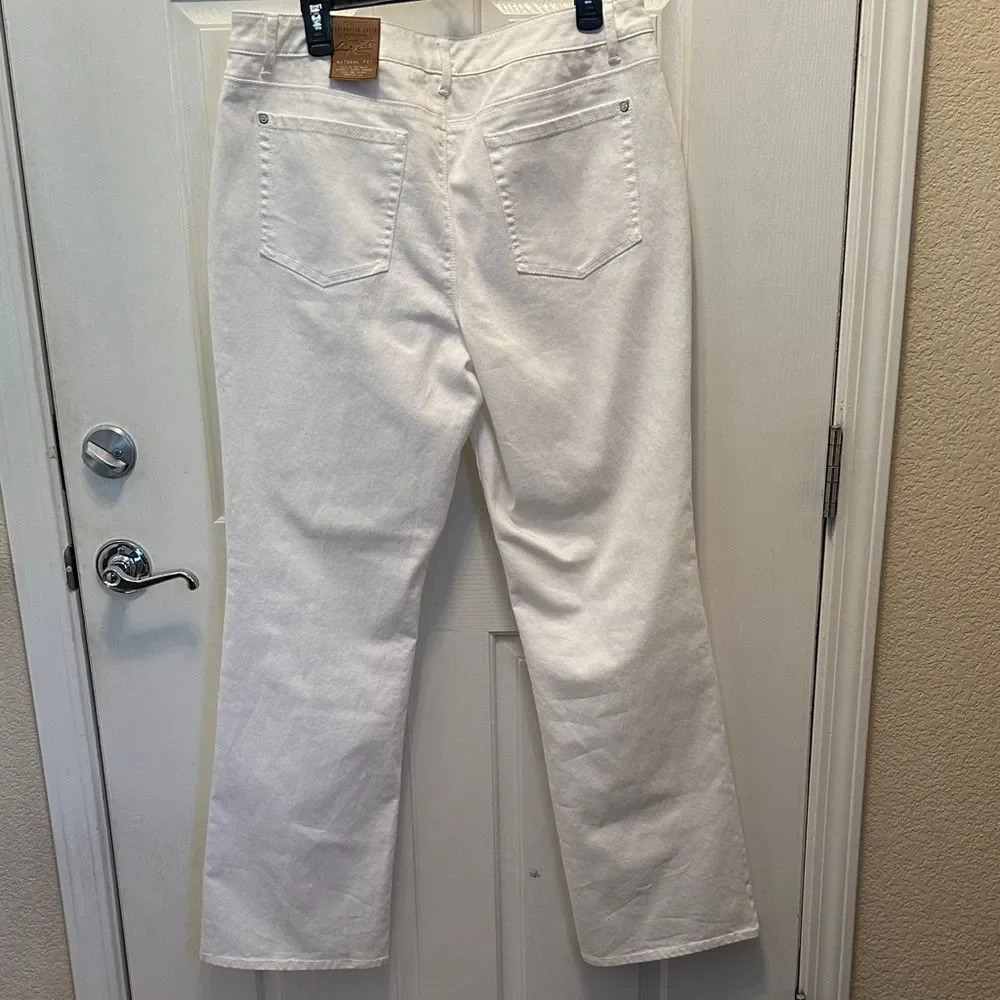 Coldwater Creek Women's Cream Straight Leg Jeans - Picture 4 of 5